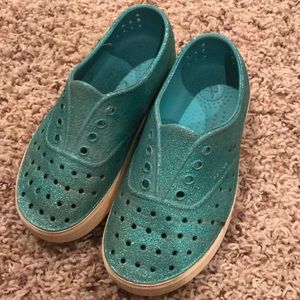 Native size 13 shoes